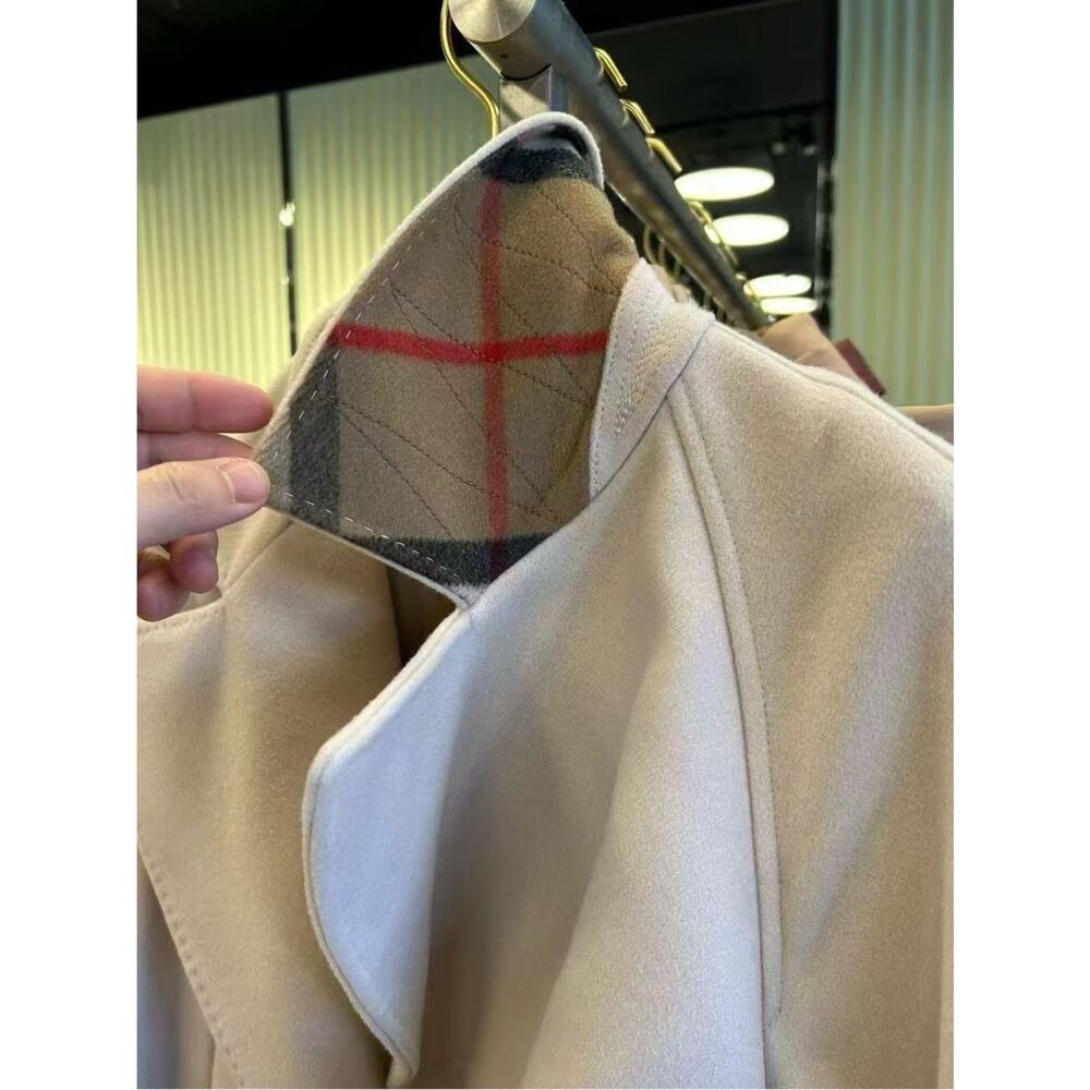 Burberry Women’s Long Belted Cashmere blend long coat $2590 US8 - Picture 5 of 12